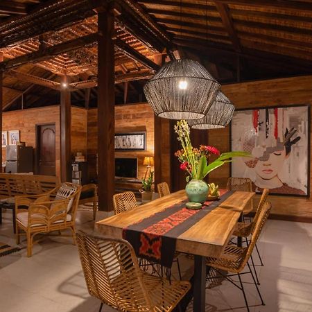 Villa Niyamas Ubud Exteriör bild